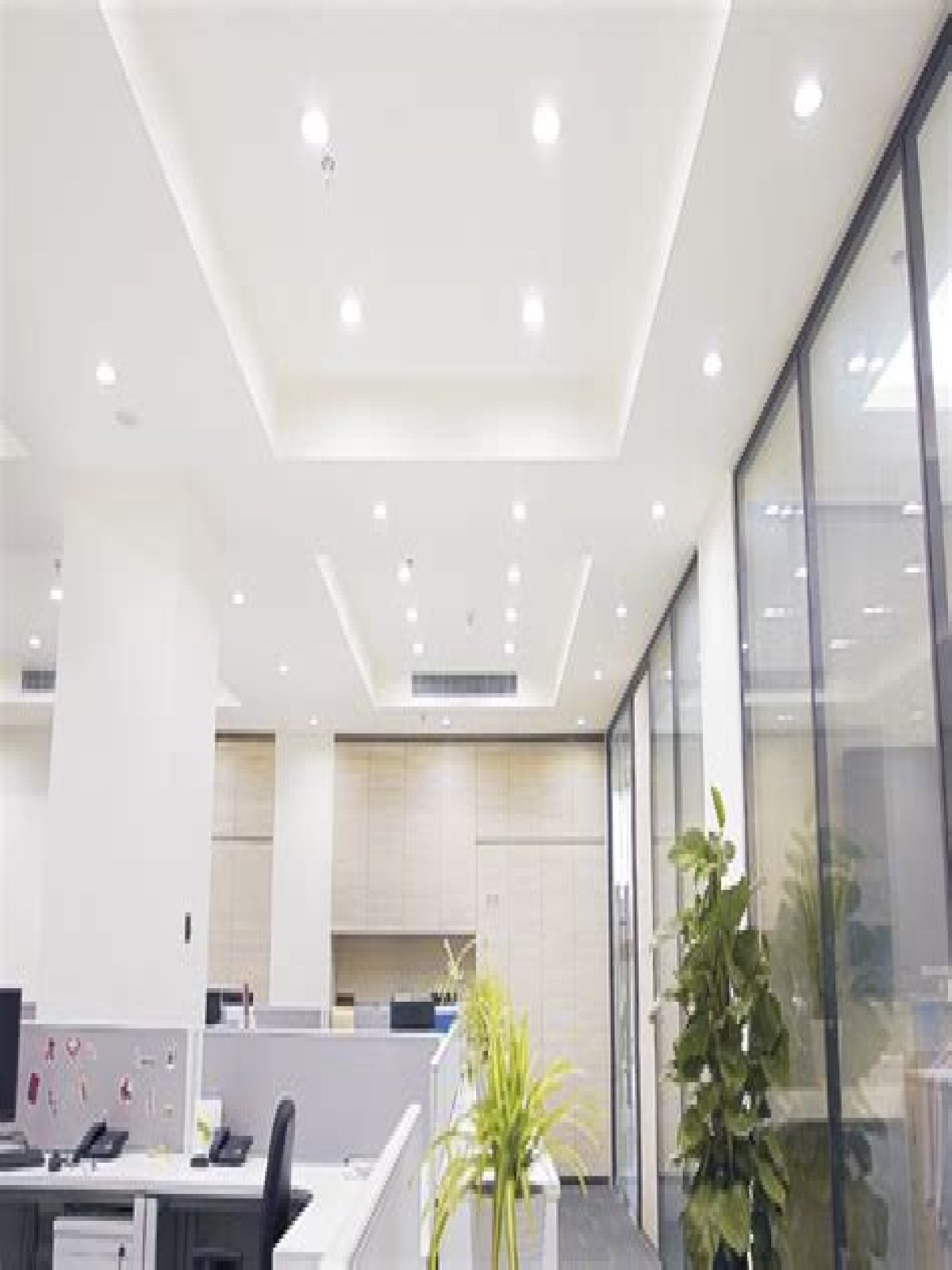 Can flood lights be used indoors