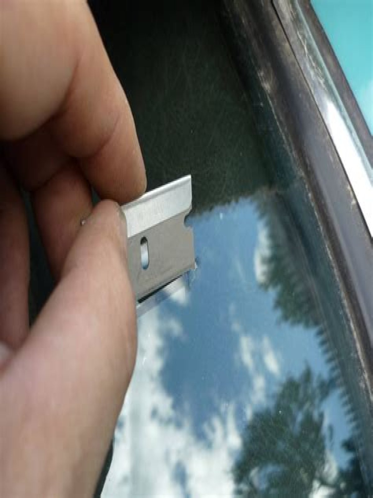 Can you fix a small chip in a windshield